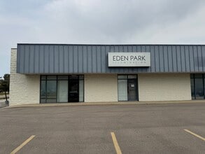 606 N Country Fair Dr, Champaign, IL à louer Photo intérieure– Image 1 sur 4
