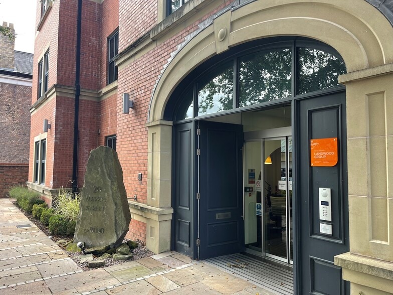 20 Market St, Altrincham à louer - Photo de l’immeuble – Image 2 sur 4