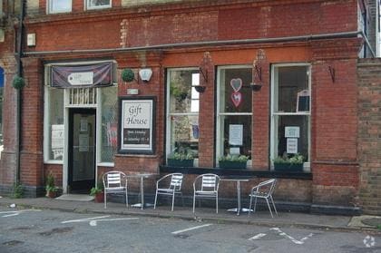 2-4 Highbridge St, Waltham Abbey à louer Photo principale– Image 1 sur 4