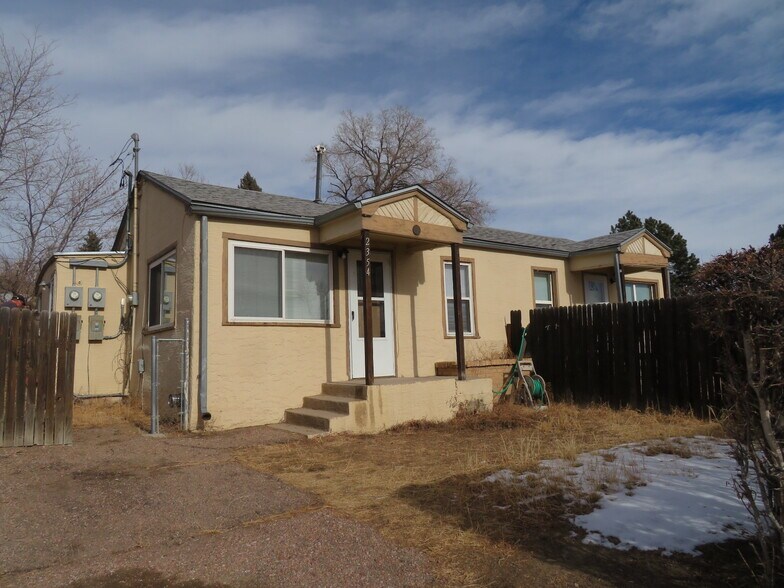 2354 E San Rafael St, Colorado Springs, CO à vendre - Photo principale – Image 1 sur 20