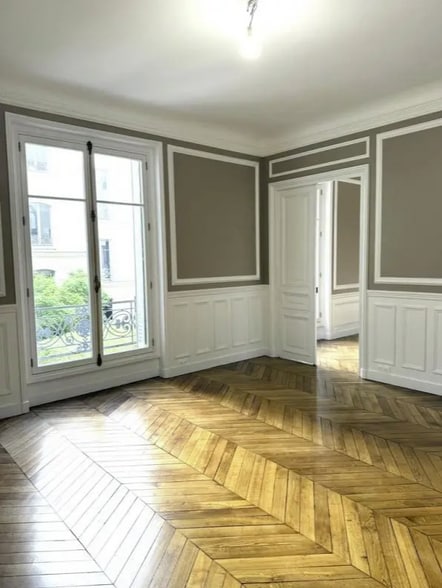 View Photo