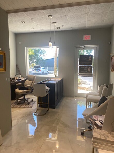 3425 Radio Rd, Naples, FL à louer - Photo intérieure – Image 2 sur 7