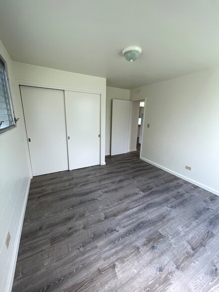 2458 Wilder Ave, Honolulu, HI à vendre - Photo intérieure – Image 3 sur 12