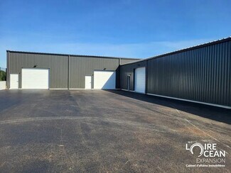 Plus de détails pour Local d'activités à louer