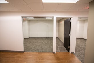 1945 Old Gallows Rd, Vienna, VA à louer Photo intérieure– Image 2 sur 14