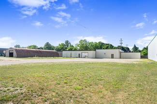 Plus de détails pour 1215 Maple St, Big Rapids, MI - Local d’activités à vendre