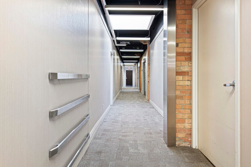 411 Richmond St E, Toronto, ON à louer - Photo intérieure – Image 2 sur 6