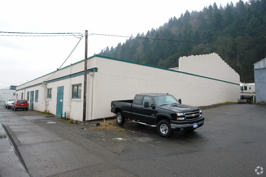 3717 NW St Helens Rd, Portland, OR à vendre - Photo de l’immeuble – Image 2 sur 3