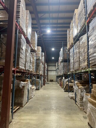 Plus de détails pour 200 St-Georges St W, North Glengarry, ON - Industriel/Logistique à louer