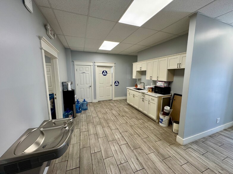 101 E 25th Ave, San Mateo, CA à louer - Photo intérieure – Image 3 sur 6