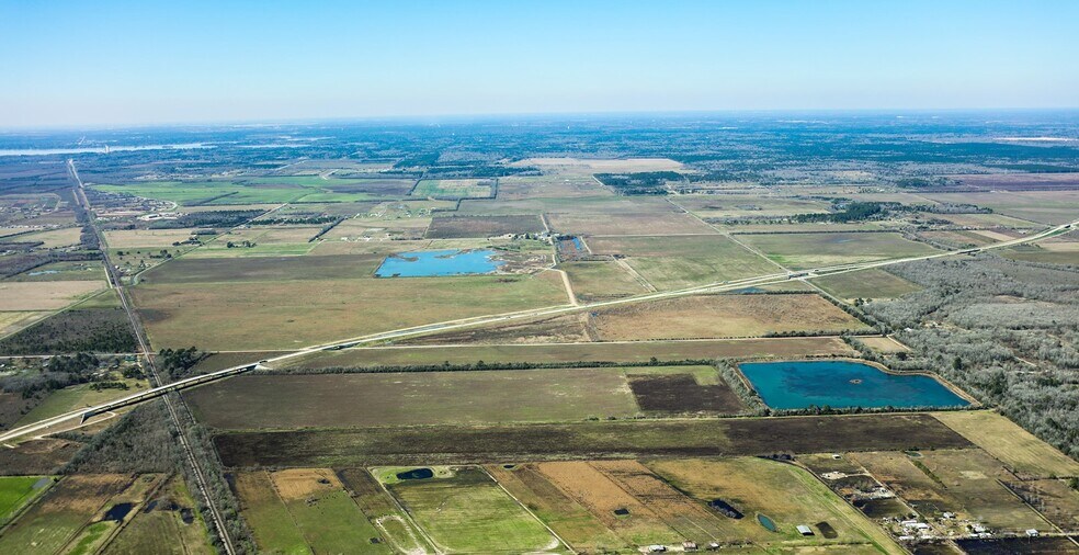 Liberty County, Dayton, TX à vendre - Photo de l’immeuble – Image 2 sur 2