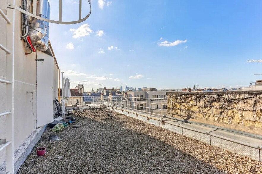 Bureau dans Levallois-Perret à louer - Photo de l’immeuble – Image 1 sur 8