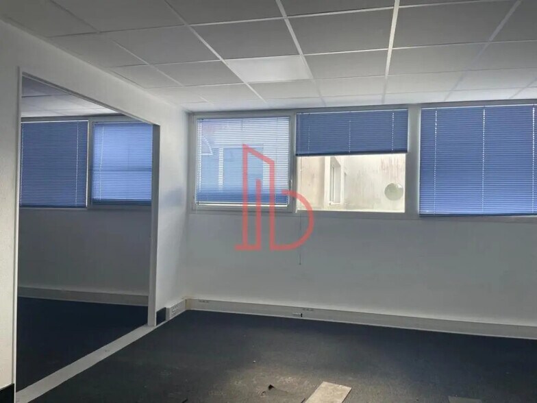 Bureau dans Mérignac à louer - Photo de l’immeuble – Image 3 sur 9