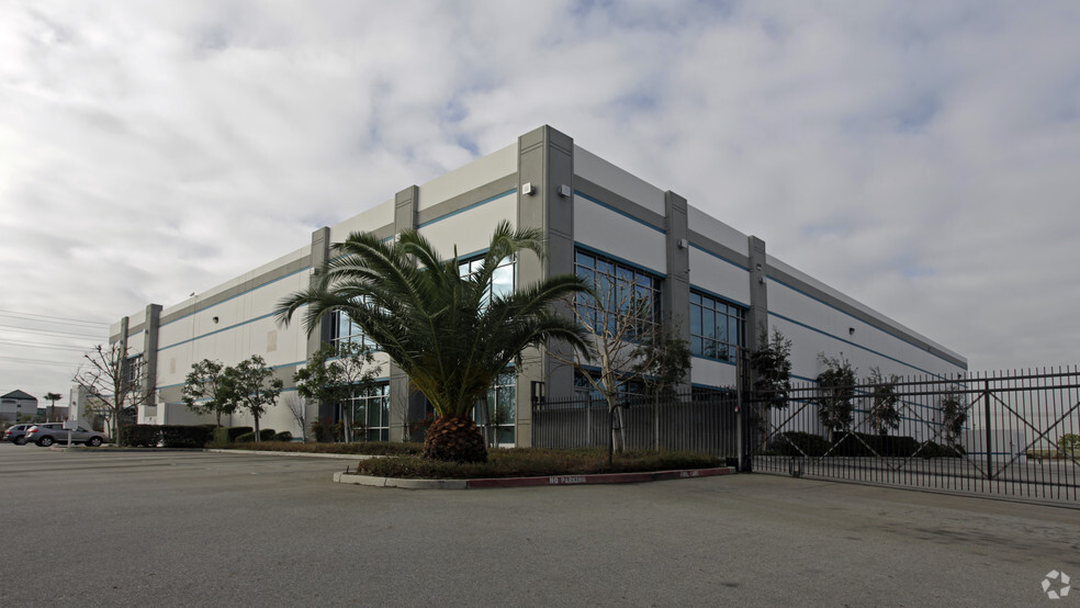 12178 4th St, Rancho Cucamonga, CA à louer - Photo de l’immeuble – Image 2 sur 9
