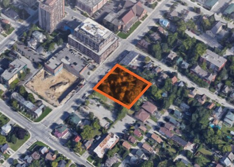 115 Benton St, Kitchener, ON à vendre - Photo principale – Image 1 sur 1