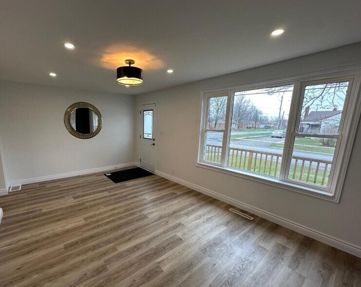 45 Catherine St, Fort Erie, ON à vendre - Photo intérieure – Image 3 sur 7