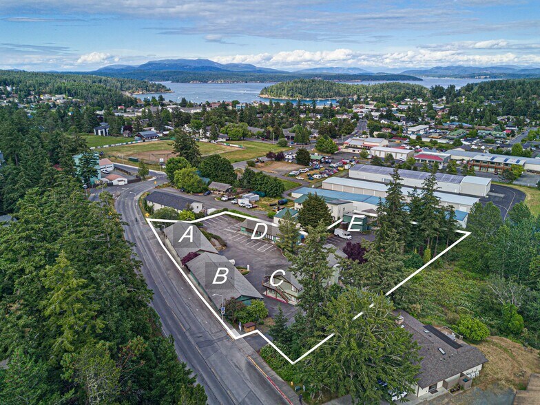 849 Spring St, Friday Harbor, WA à vendre - Aérien – Image 1 sur 20