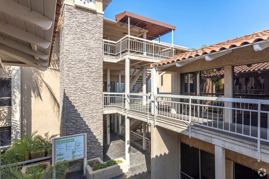6920 Miramar Rd, San Diego, CA à louer - Photo de l’immeuble – Image 3 sur 29