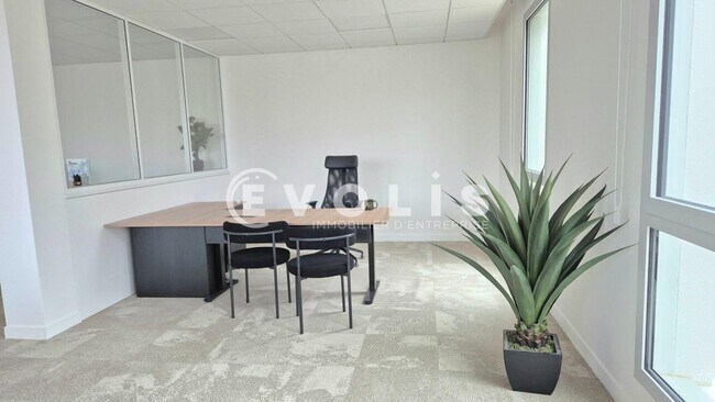 Plus de détails pour Bureau à vendre