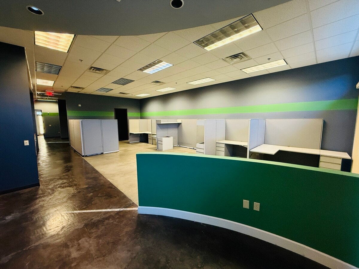 5425 E Bell Rd, Scottsdale, AZ 85254 - Lot 140 - - Photo intérieure - Image 1 of 6