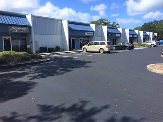 Plus de détails pour 1800 Northgate Blvd, Sarasota, FL - Industriel/Logistique à louer