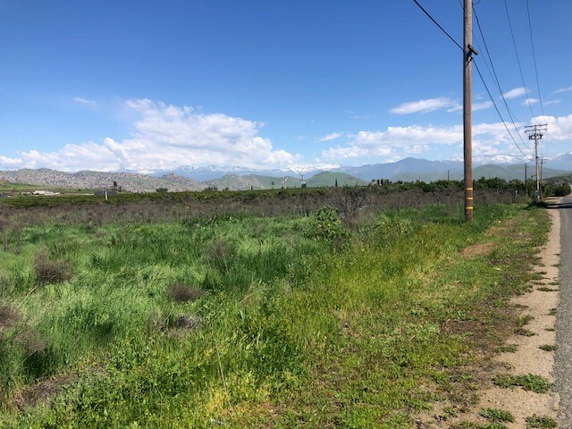 Scranton Ave, Porterville, CA à vendre - Photo de l’immeuble – Image 3 sur 7
