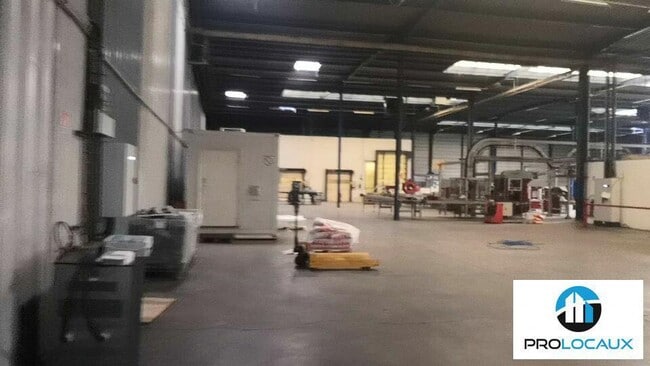 Plus de détails pour Industriel/Logistique à louer