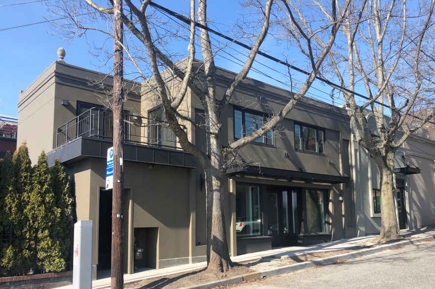 2106 NW Vernon Pl, Seattle, WA à louer - Photo principale – Image 1 sur 11