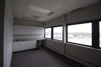 100 N 56th St, Lincoln, NE à louer Photo intérieure– Image 1 sur 8
