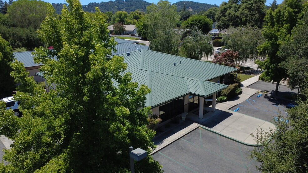 7405 Morro Rd, Atascadero, CA à louer - Photo de l’immeuble – Image 2 sur 7