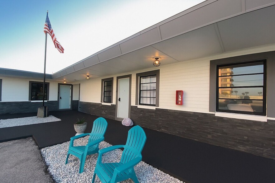 1915 N Atlantic Ave, Daytona Beach, FL à vendre - Photo de l’immeuble – Image 2 sur 33