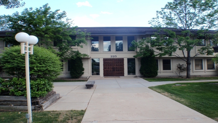 225 E Cheyenne Mountain Blvd, Colorado Springs, CO à louer - Photo principale – Image 1 sur 1