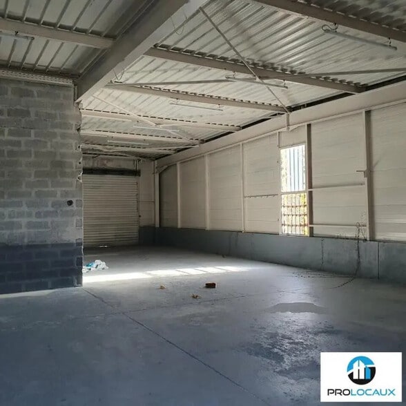 Local d’activités dans Saint-Martin-le-Vinoux à louer - Photo intérieure – Image 1 sur 6