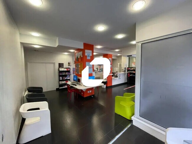 Plus de détails pour Bureau à louer