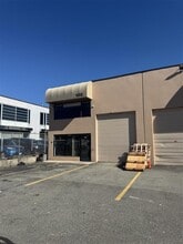 12815 Clarke Pl, Richmond, BC à louer Photo de l’immeuble– Image 2 sur 9