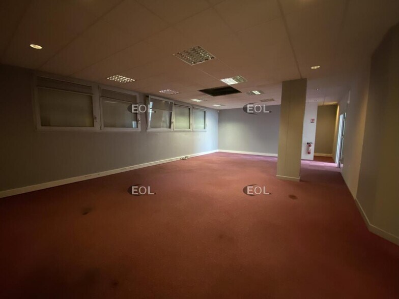 Local d’activités dans Épinay-sur-Orge à louer - Photo intérieure – Image 3 sur 3
