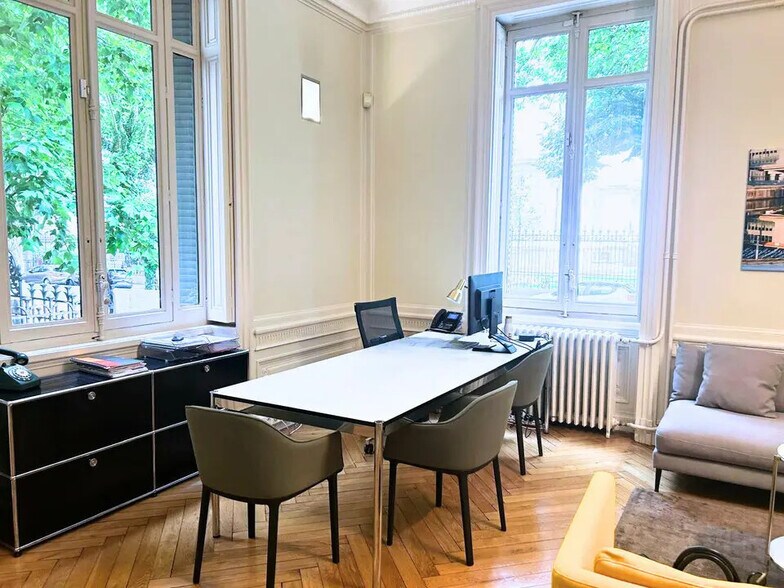 Bureau dans Lyon à louer - Photo de l’immeuble – Image 1 sur 12