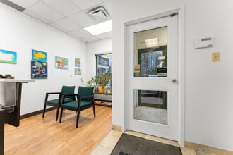 266 Beechwood Ave, Ottawa, ON à louer Photo intérieure– Image 2 sur 13