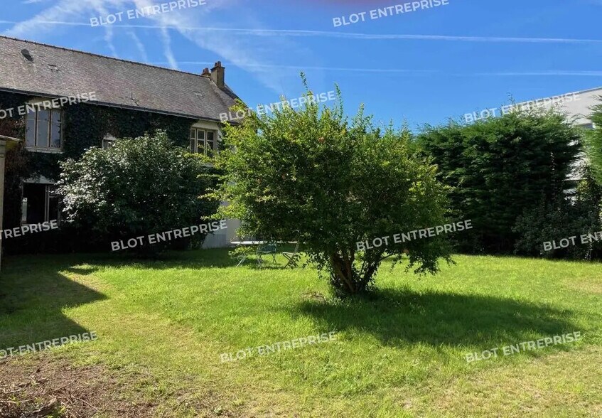 15 Rue Du Chemin Rouge, Nantes à vendre - Photo de l’immeuble – Image 2 sur 16