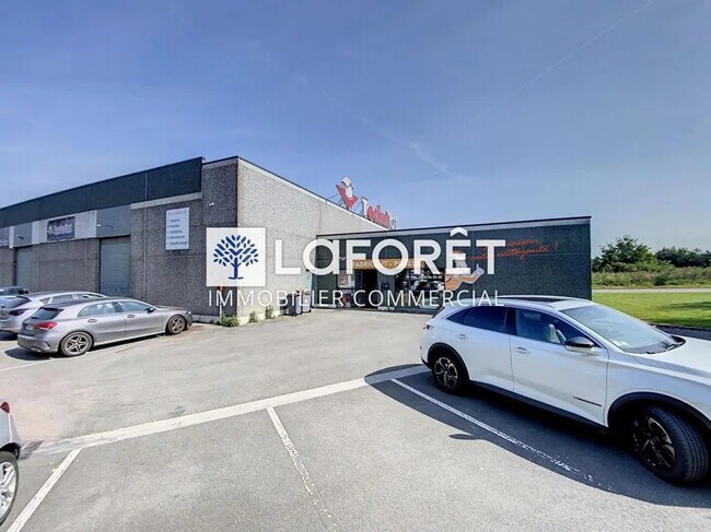 Plus de détails pour Local d'activités à louer