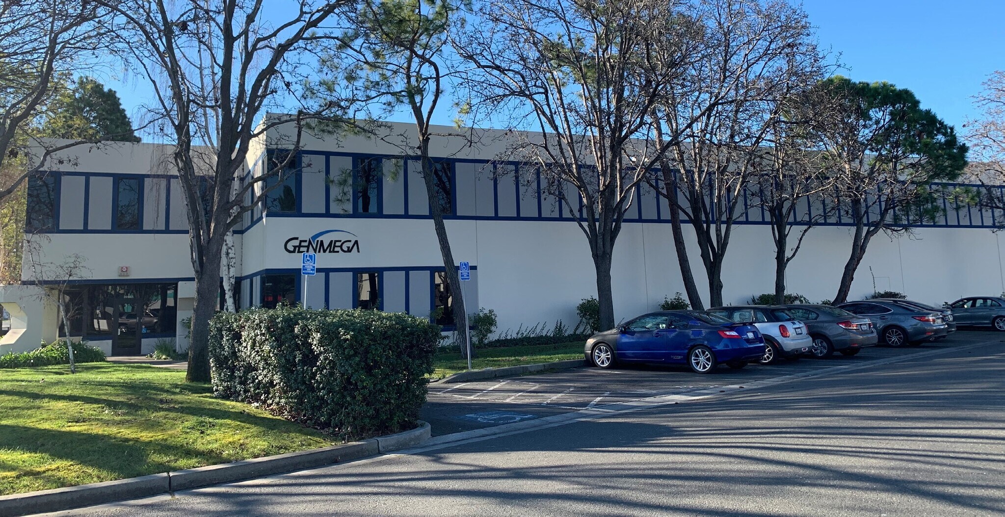 30587 Huntwood Ave, Hayward, CA à louer Photo de l’immeuble– Image 1 sur 3