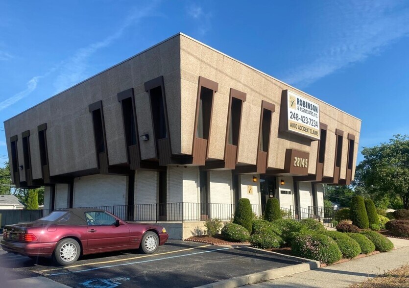 28145 Greenfield Rd, Southfield, MI à vendre - Photo de l’immeuble – Image 1 sur 2