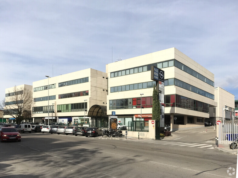 Bureau dans Alcobendas, Madrid à louer - Photo de l’immeuble – Image 1 sur 2
