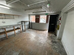 213 Blackburn Rd, Chorley à louer Photo intérieure– Image 2 sur 4