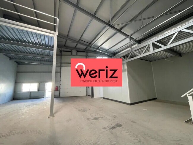 Plus de détails pour Local d'activités à louer