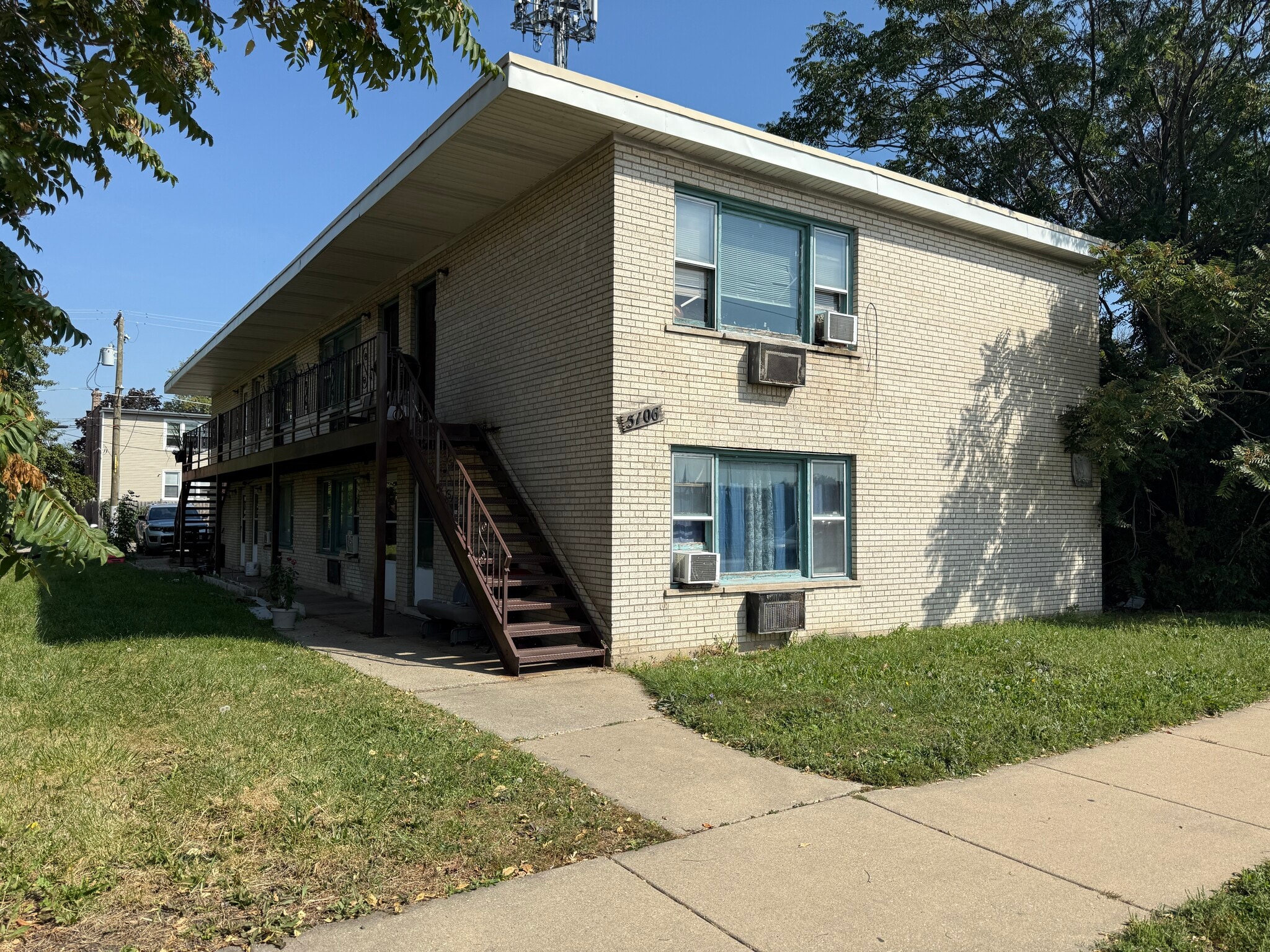 5106 W 26th St, Cicero, IL à vendre Photo principale– Image 1 sur 8