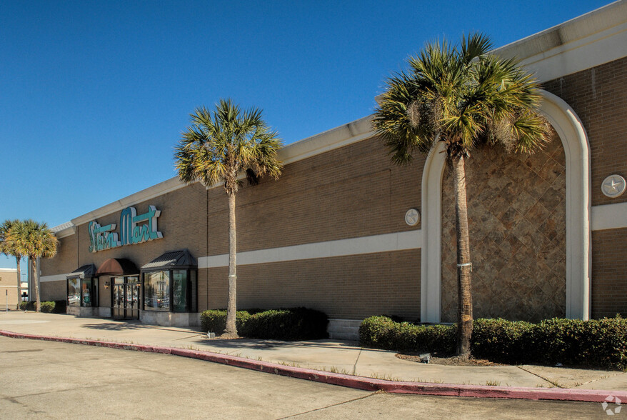 4410-4438 Dowlen Rd, Beaumont, TX à louer - Photo de l’immeuble – Image 1 sur 7