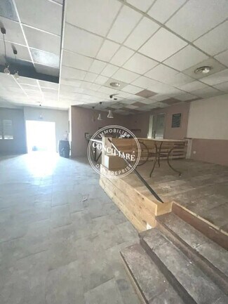 Plus de détails pour Local commercial à louer