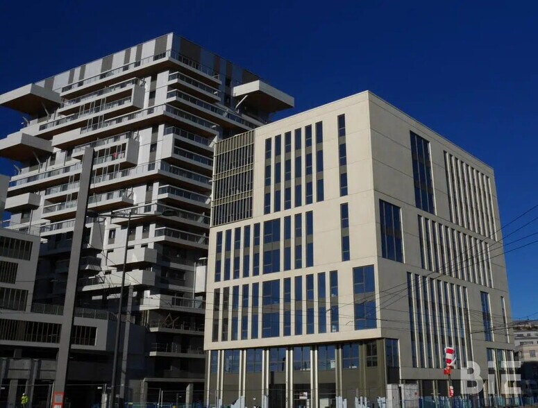 71 Rue Carle Vernet, Bordeaux à louer - Photo de l’immeuble – Image 2 sur 9