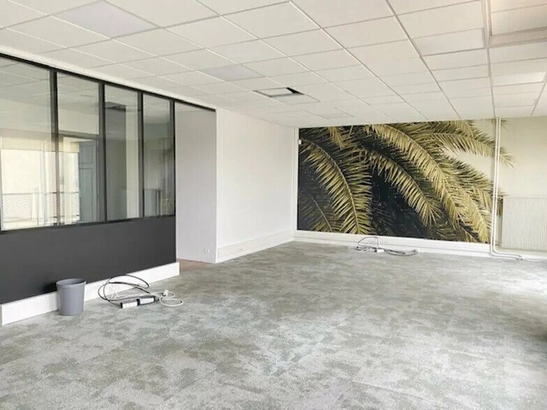 Bureau dans Paris à vendre - Photo de l’immeuble – Image 1 sur 11